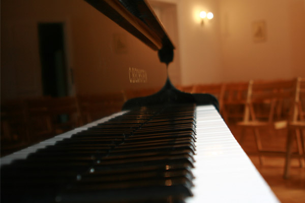 Free Bootstrap Template by uicookies.com